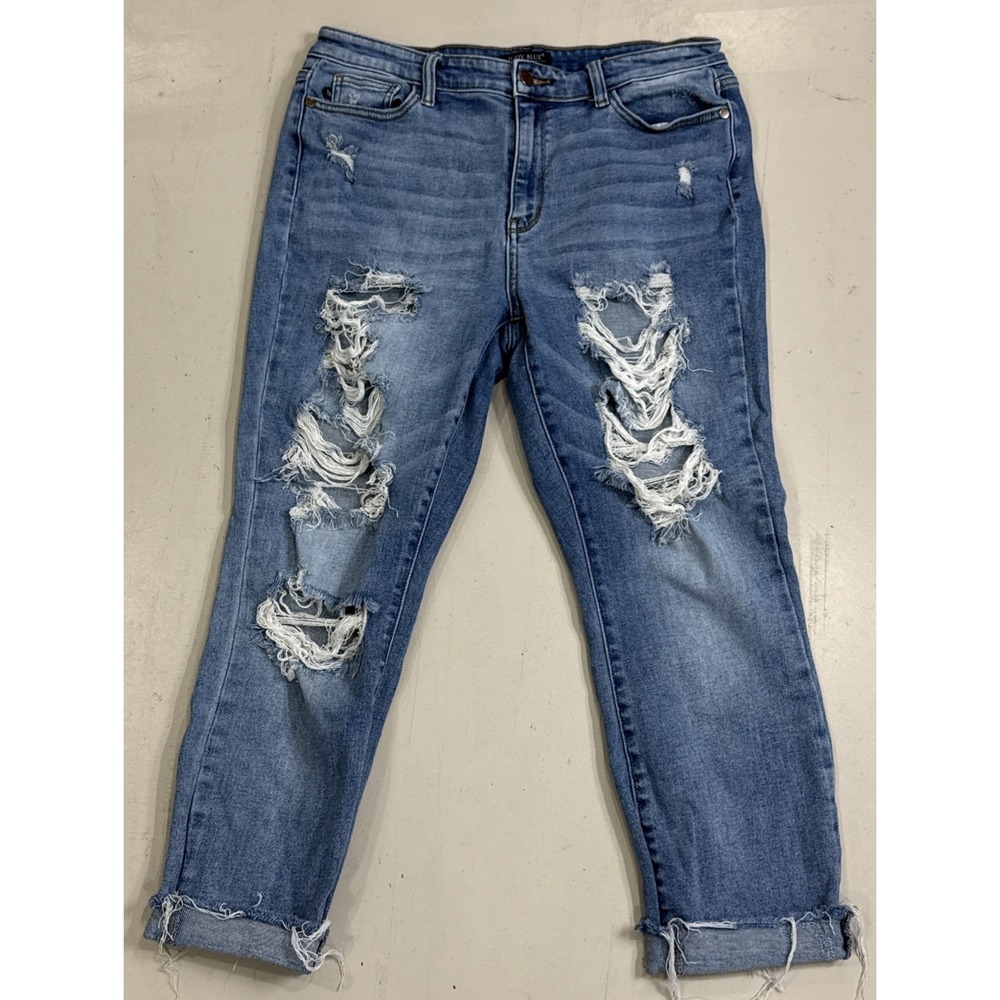 Judy Blue Size 11/30 Boyfriend Fit Distressed Light Wash Stretch Jeans